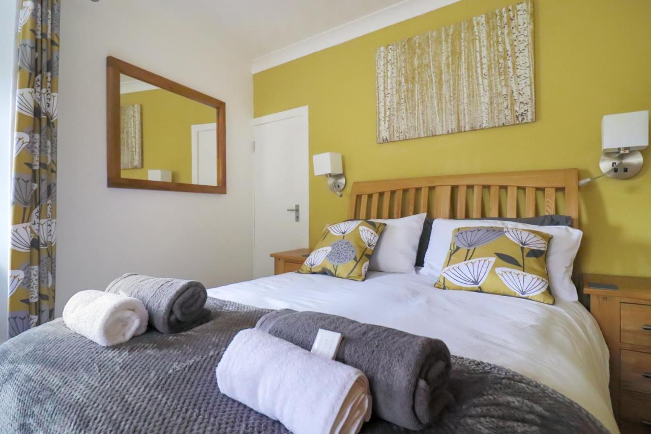 Whinstone Holiday Home In Falkland - Sleeps 8 Bagian luar foto