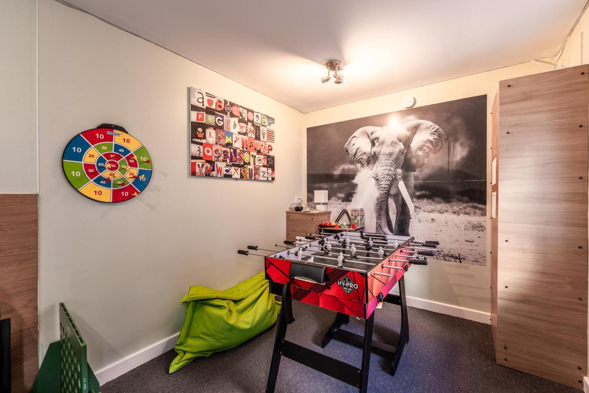 Whinstone Holiday Home In Falkland - Sleeps 8 Bagian luar foto